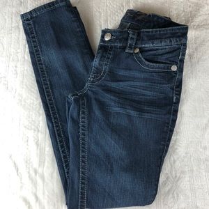Seven7 MidRise Straight Leg Size 6 Denim Jeans
